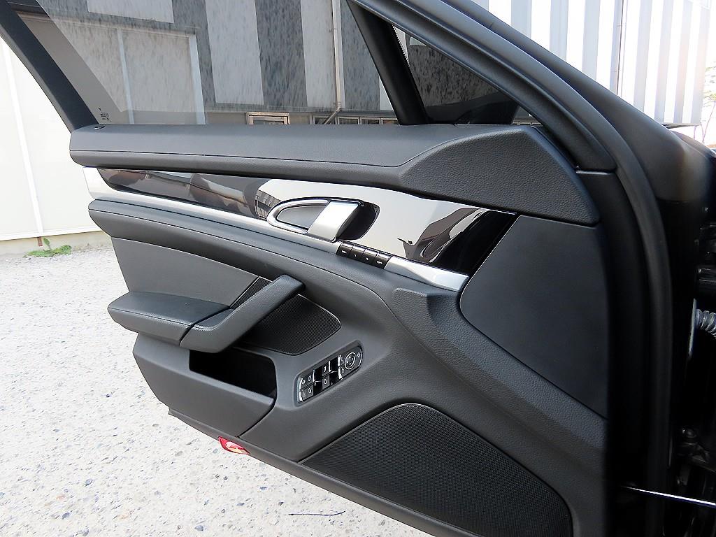 Porsche Panamera - Vista 11