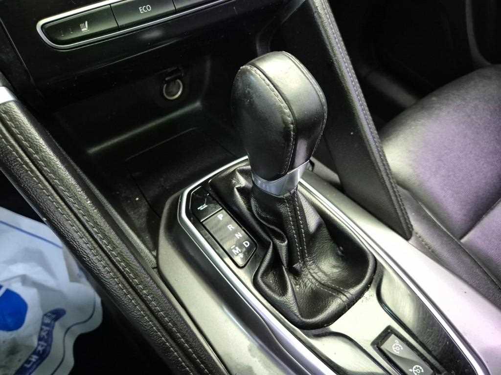 SAMSUNG QM6 - Vista 8