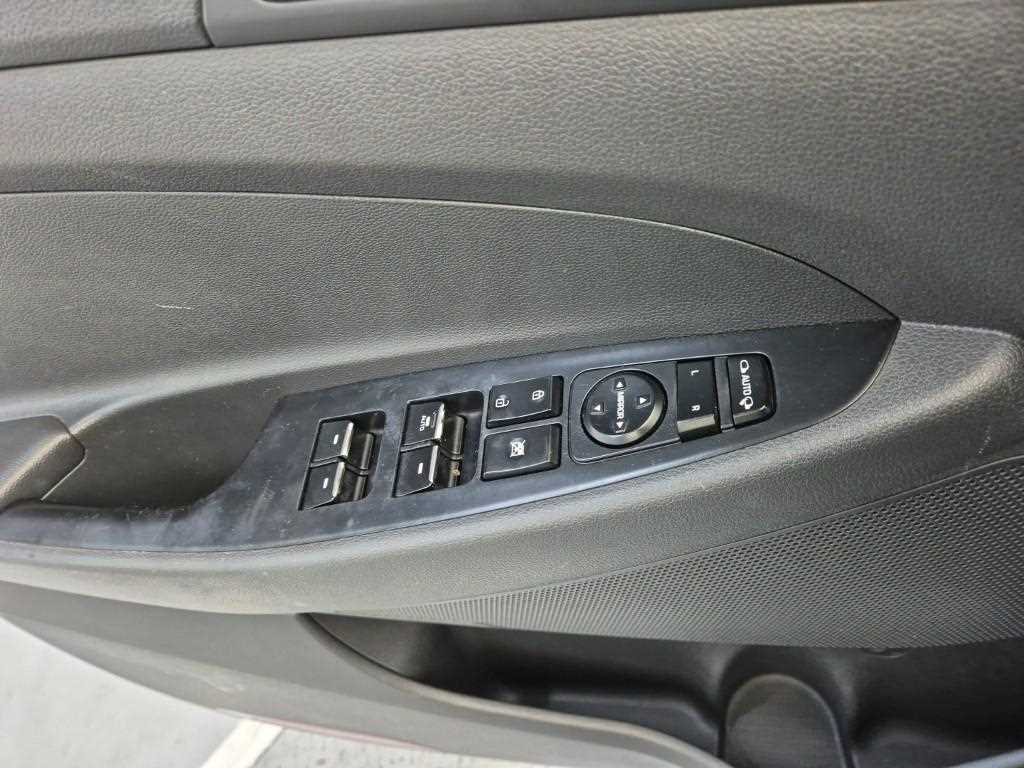 HYUNDAI Tucson 2016 Negro - Importación desde Corea - HF Imports Iquique - Foto 17