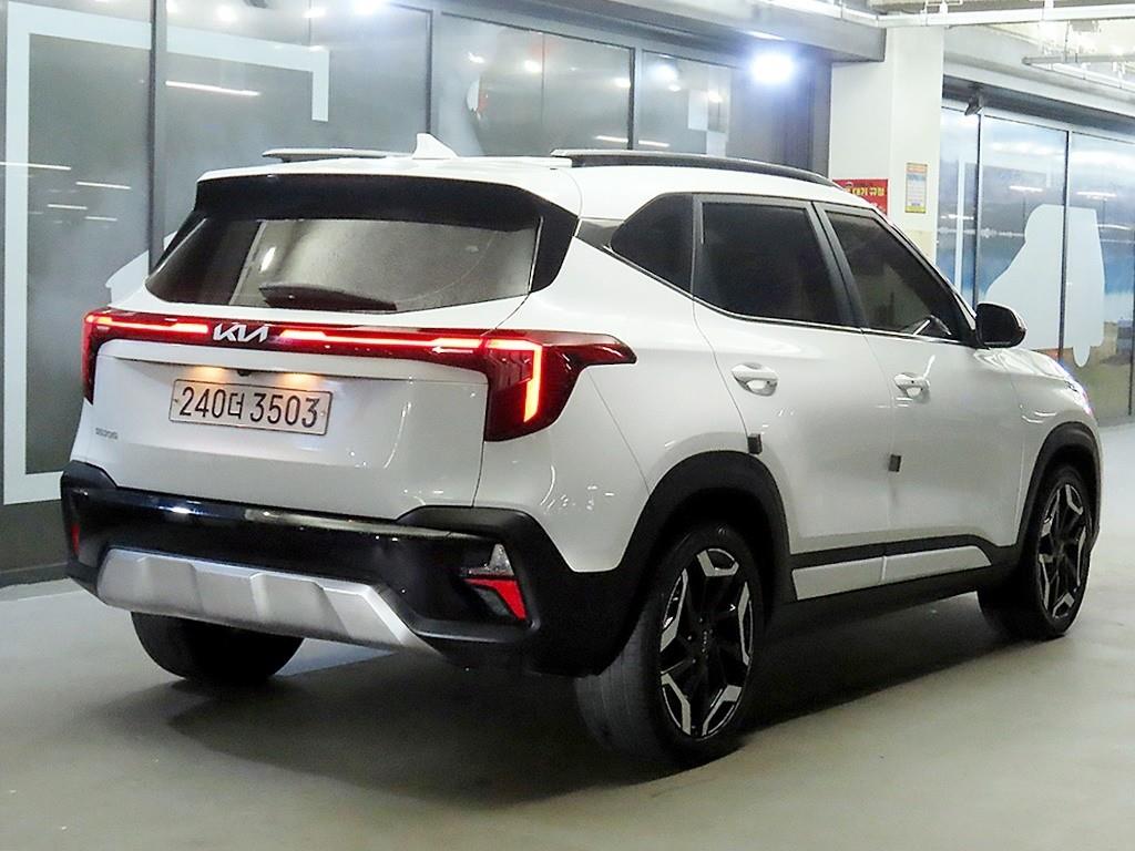 KIA Seltos - Vista 4