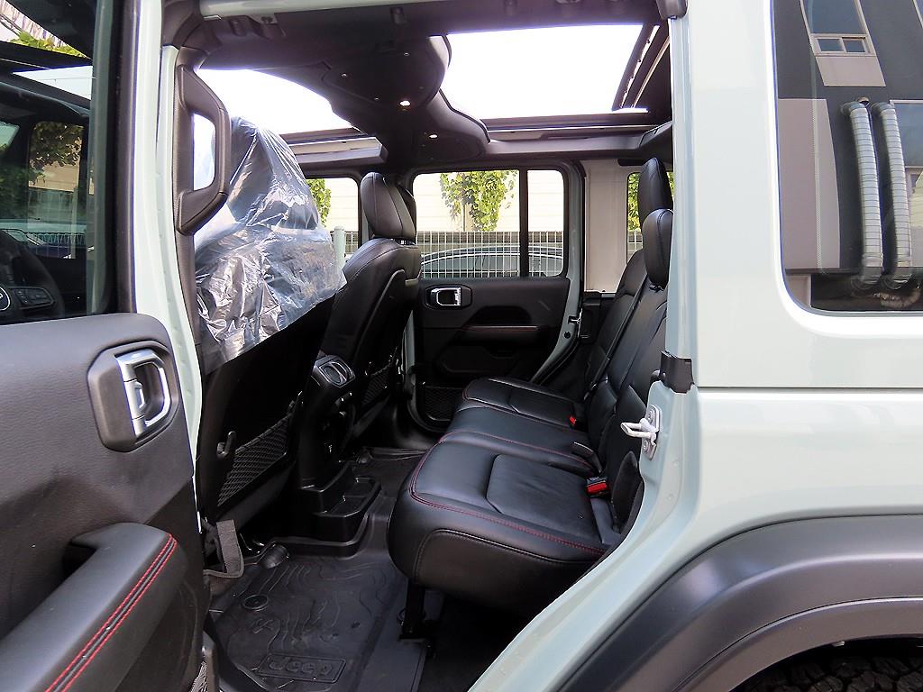 Jeep Wrangler - Vista 6