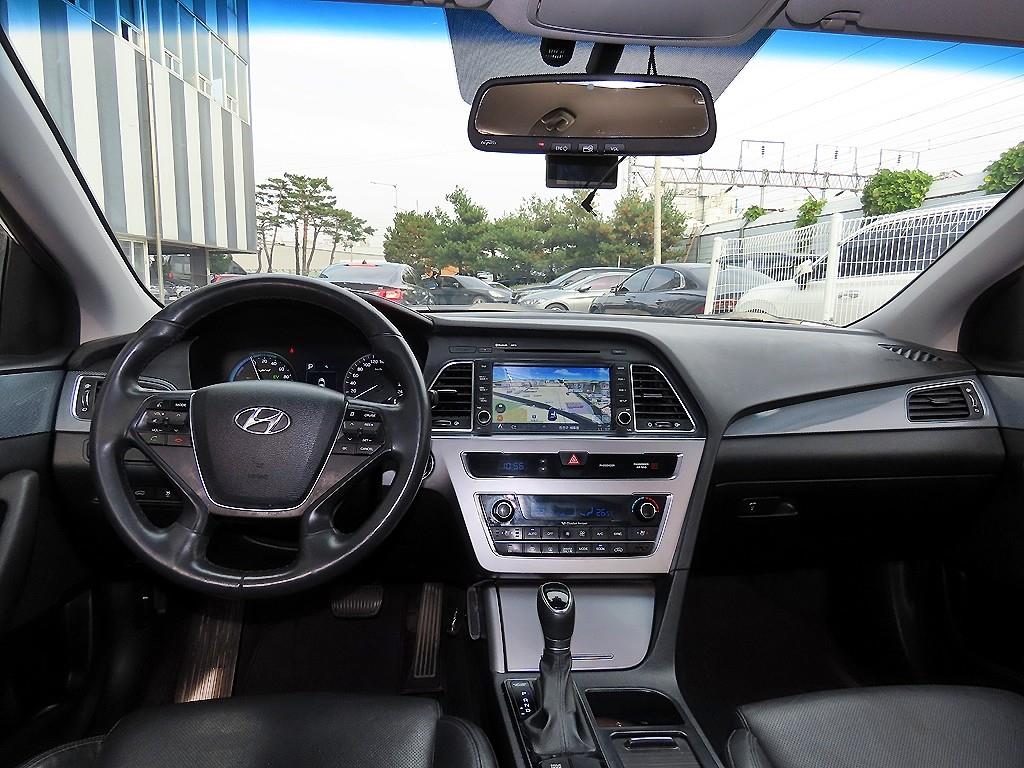 HYUNDAI Sonata - Vista 7