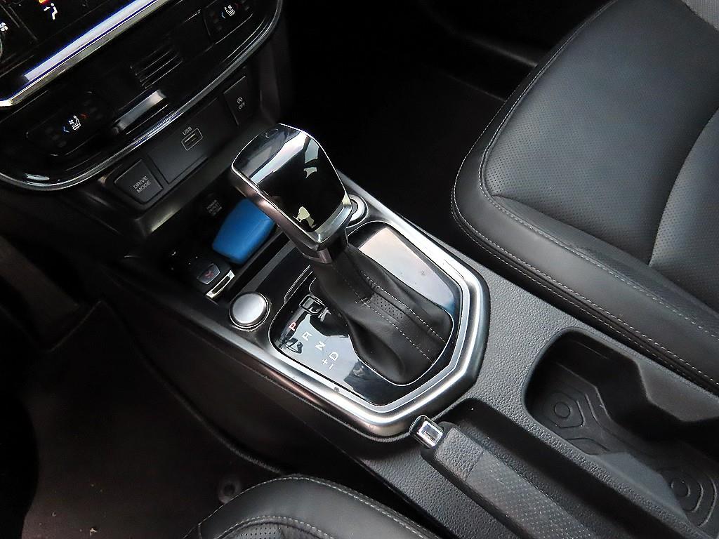 Ssangyong Tivoli - Vista 10