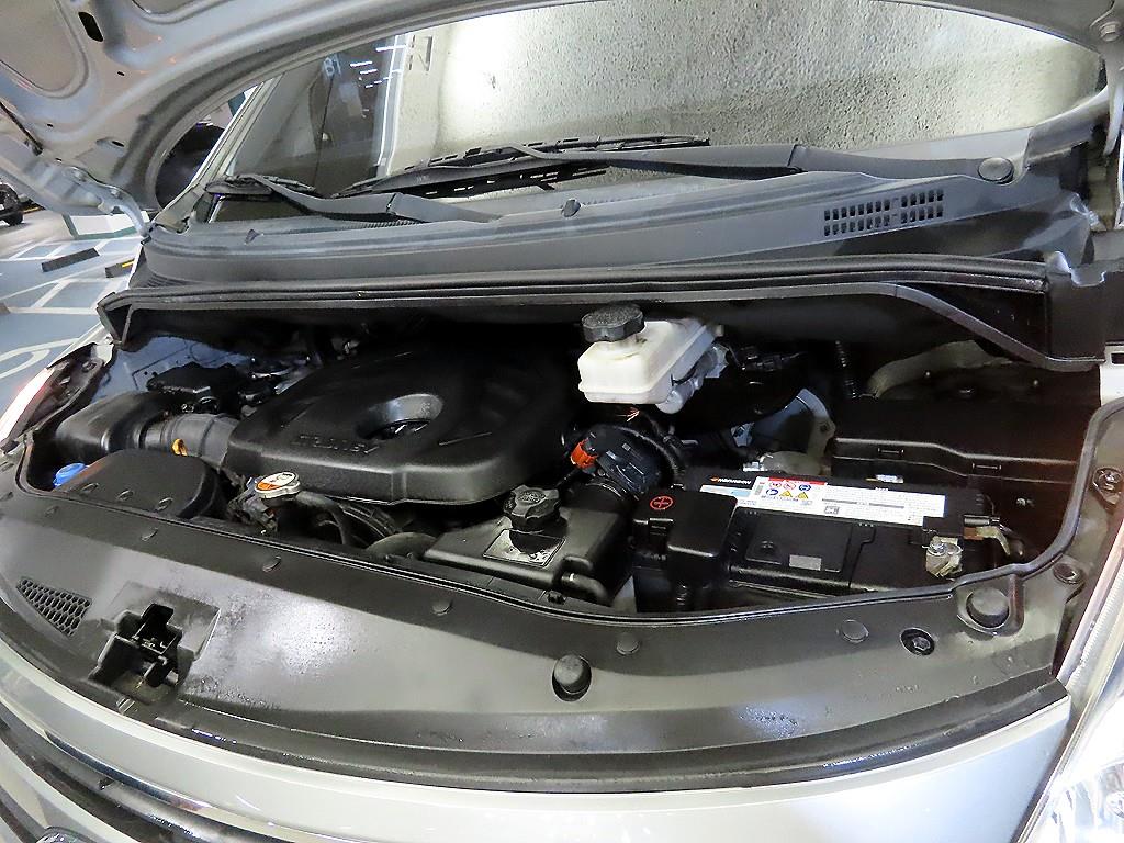 HYUNDAI Starex 2017 Plateado - Importación desde Corea - HF Imports Iquique - Foto 18