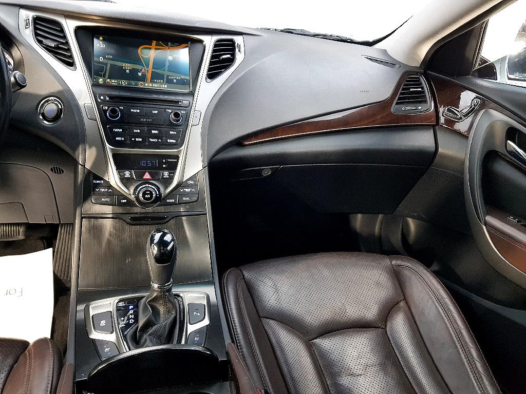 HYUNDAI Grandeur - Vista 10