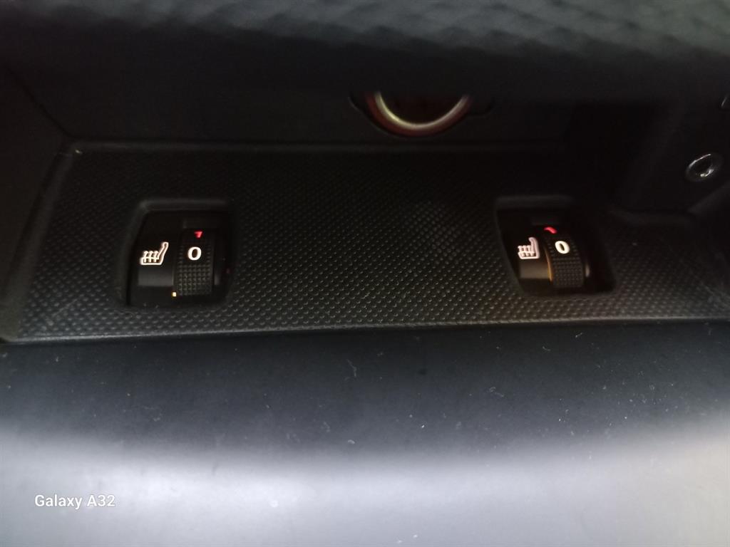 Peugeot 308 2016 Negro - Importación desde Corea - HF Imports Iquique - Foto 15