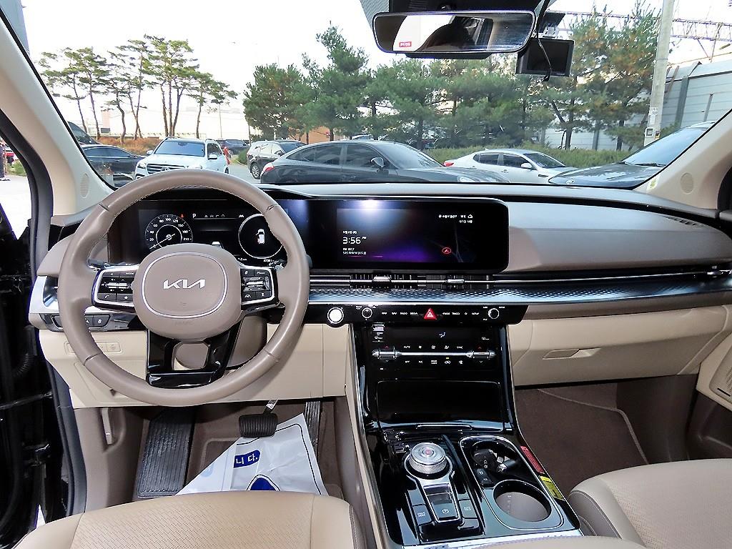 KIA Carnival - Vista 7