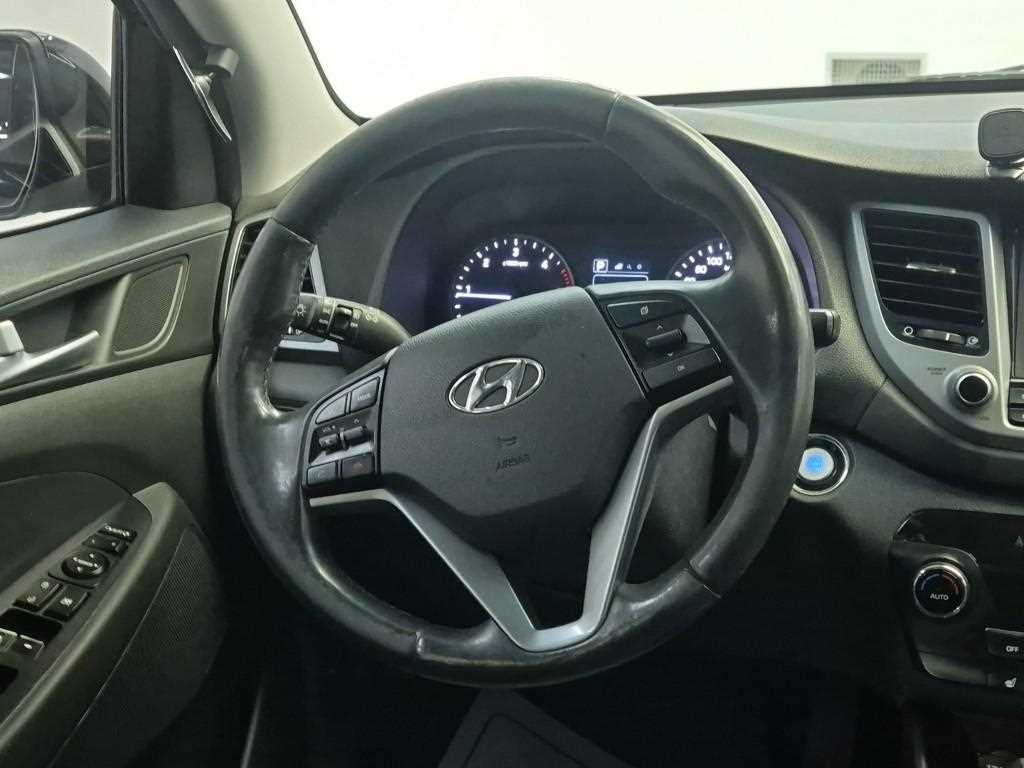 HYUNDAI Tucson - Vista 9