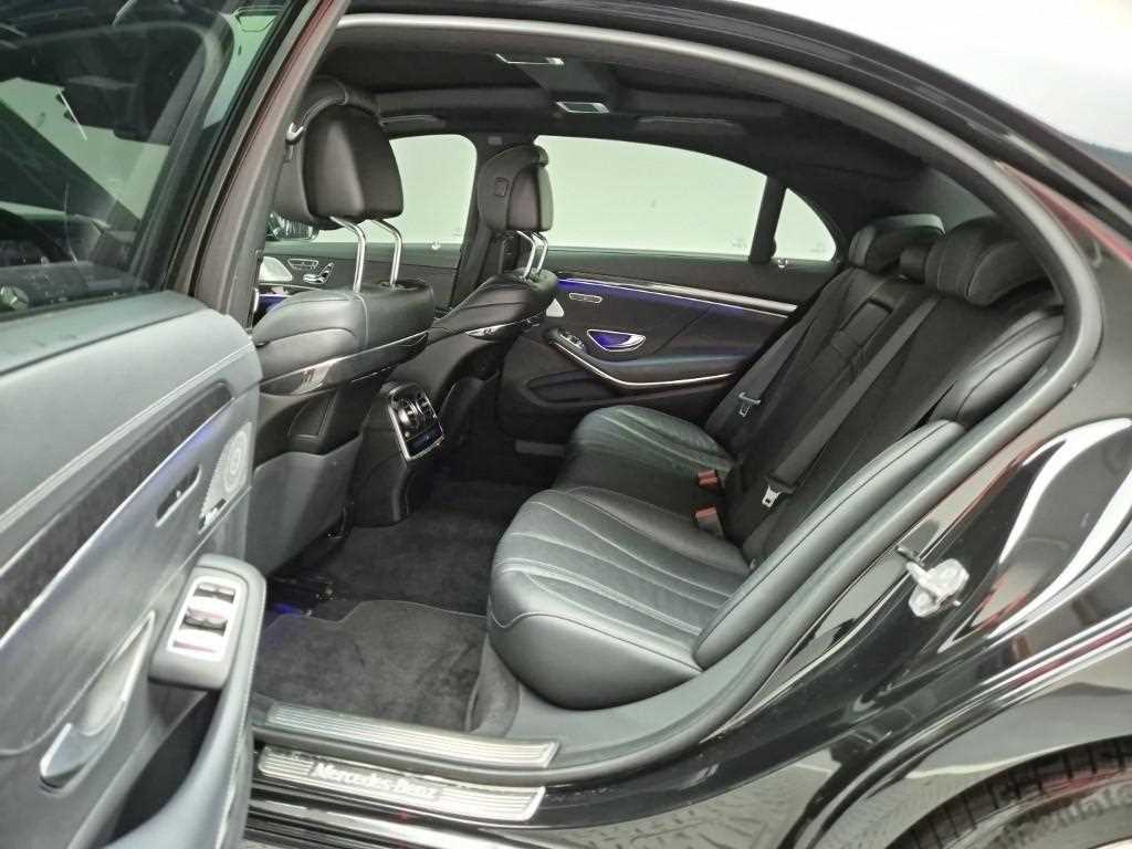 Mercedes Benz S Class - Vista 12