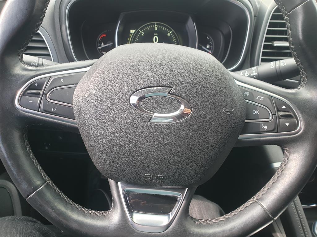 SAMSUNG QM6 - Vista 11