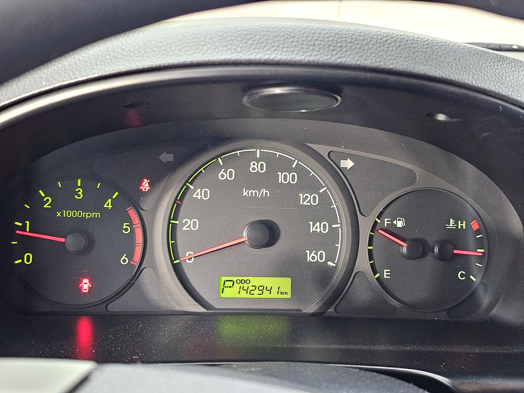 HYUNDAI Starex - Vista 7