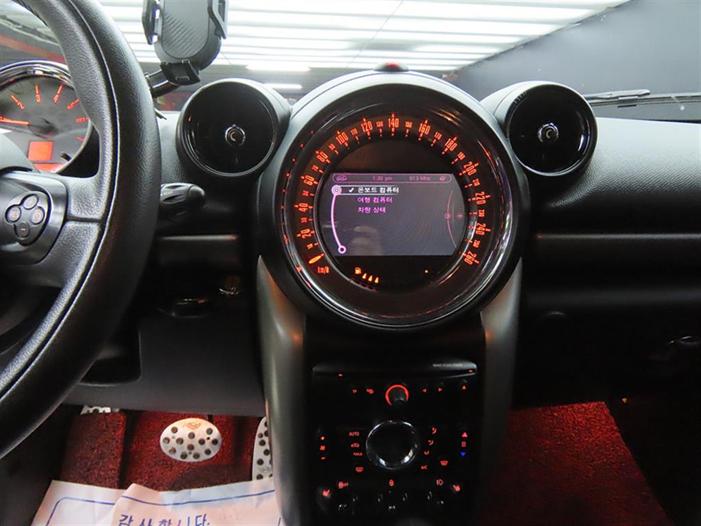 Mini Countryman - Vista 10