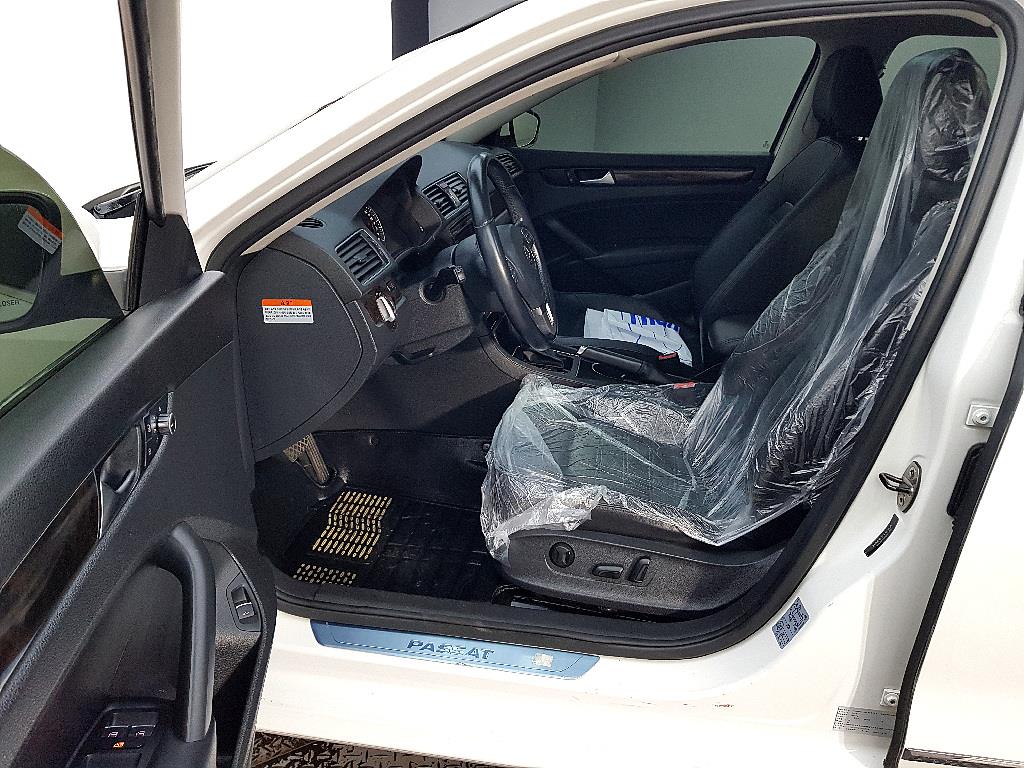 Volkswagen Passat - Vista 8