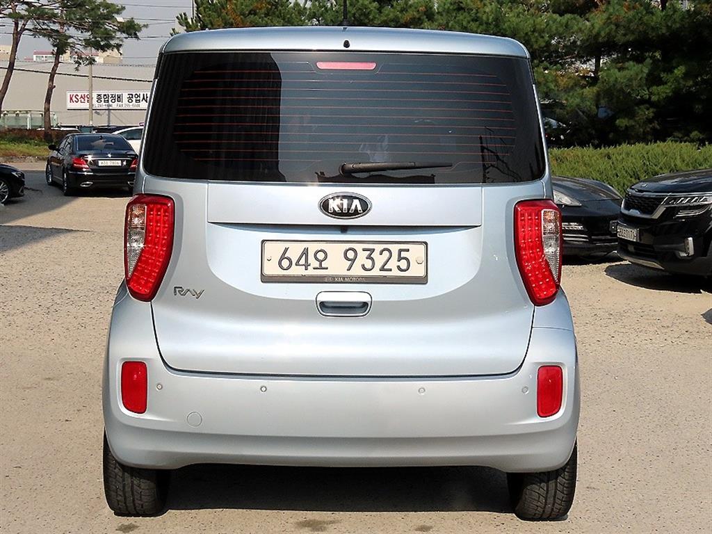 KIA Ray - Vista 4