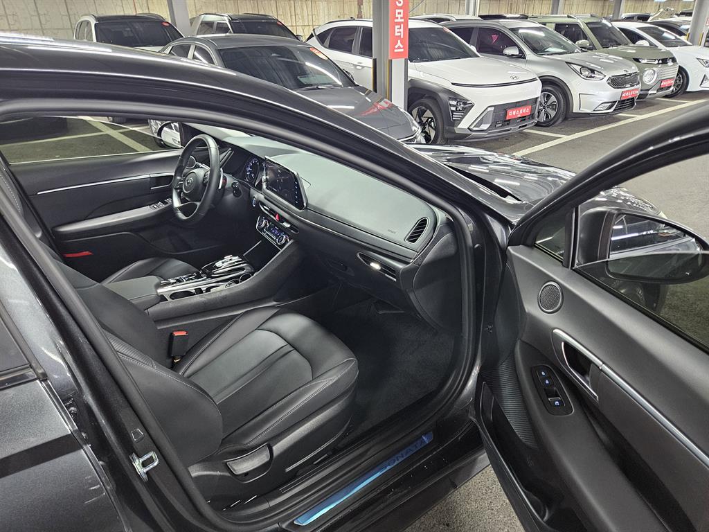 HYUNDAI Sonata - Vista 8