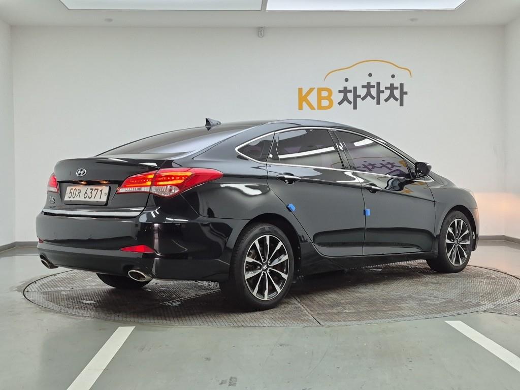 HYUNDAI i40 - Vista 4