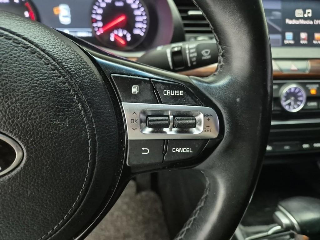 KIA K7 - Vista 9
