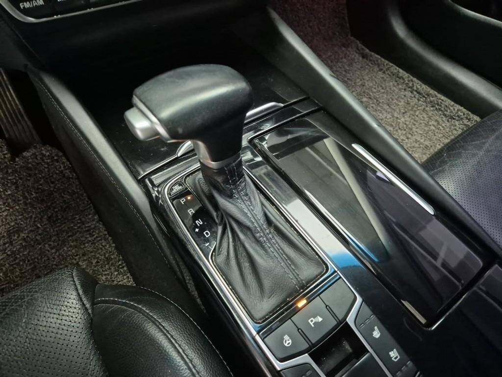 KIA K7 2017 Negro - Importación desde Corea - HF Imports Iquique - Foto 13