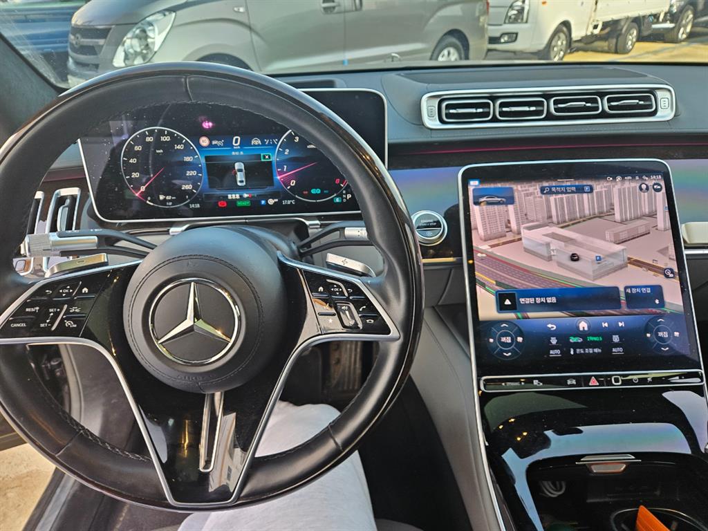 Mercedes Benz S Class - Vista 7