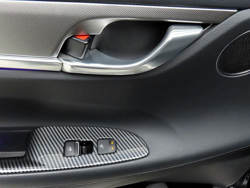 HYUNDAI Grandeur - Vista 12