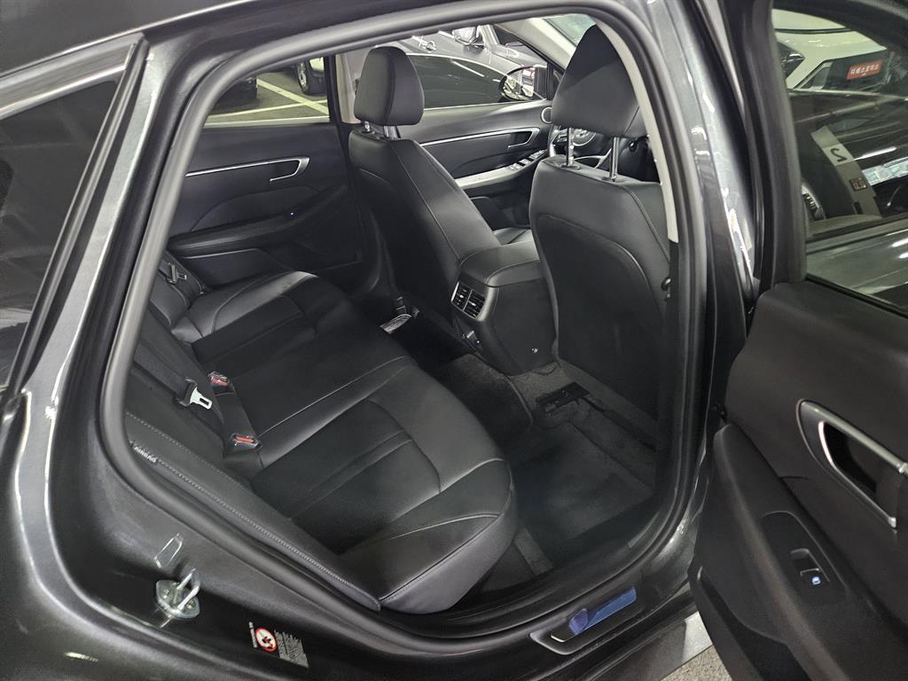 HYUNDAI Sonata - Vista 7