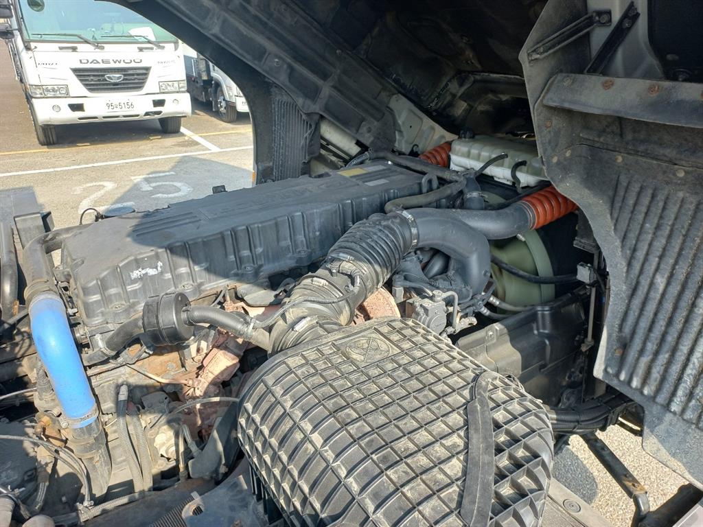 medium and large cargo Cargo 2021 Blanco - Importación desde Corea - HF Imports Iquique - Foto 14