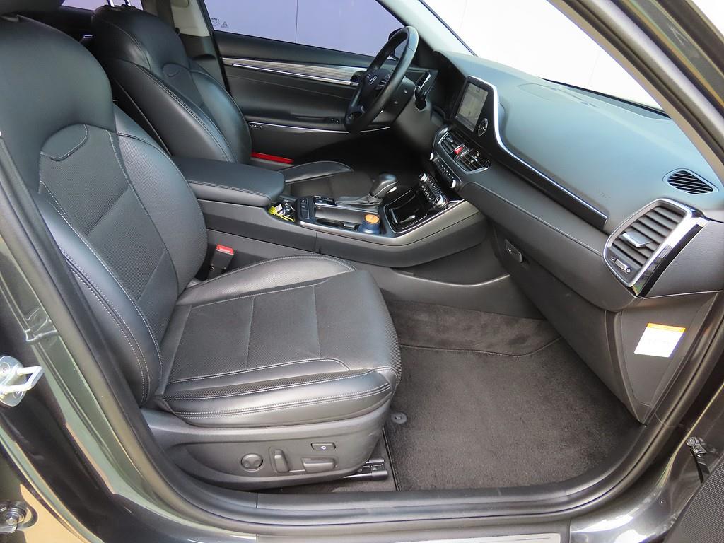 HYUNDAI Grandeur - Vista 7