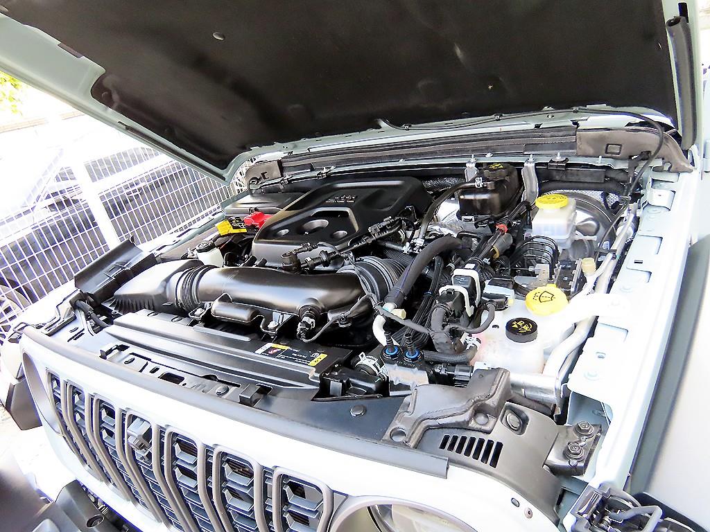 Jeep Wrangler 2024 Verde - Importación desde Corea - HF Imports Iquique - Foto 18