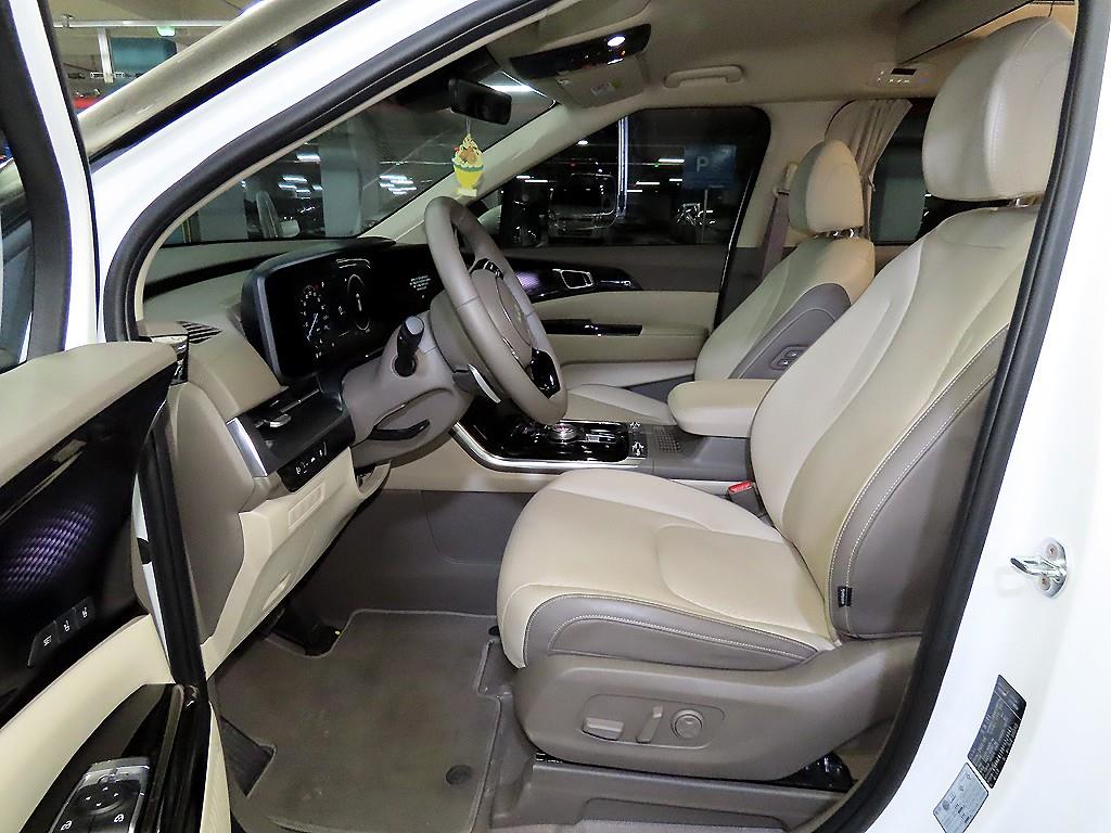 KIA Carnival - Vista 6