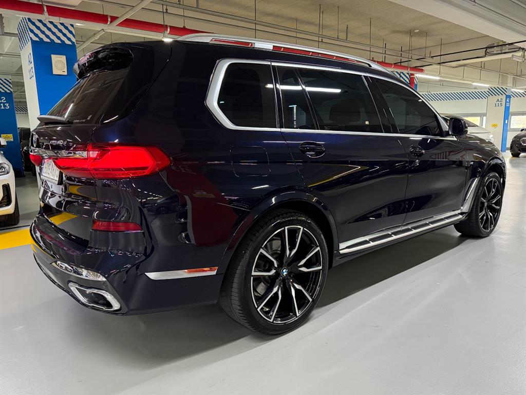 BMW X7 - Vista 5
