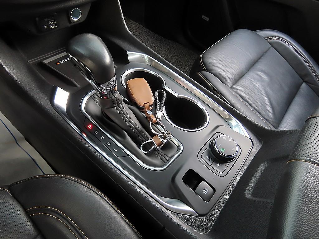 Chevrolet Travers - Vista 10