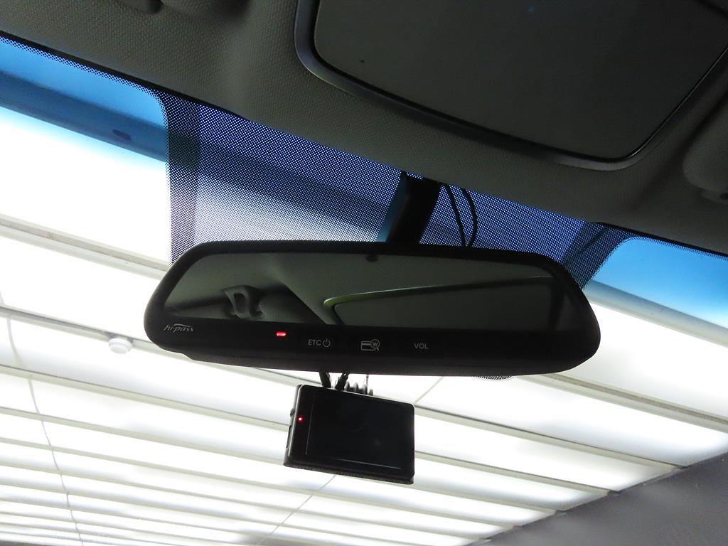 HYUNDAI Sonata - Vista 12