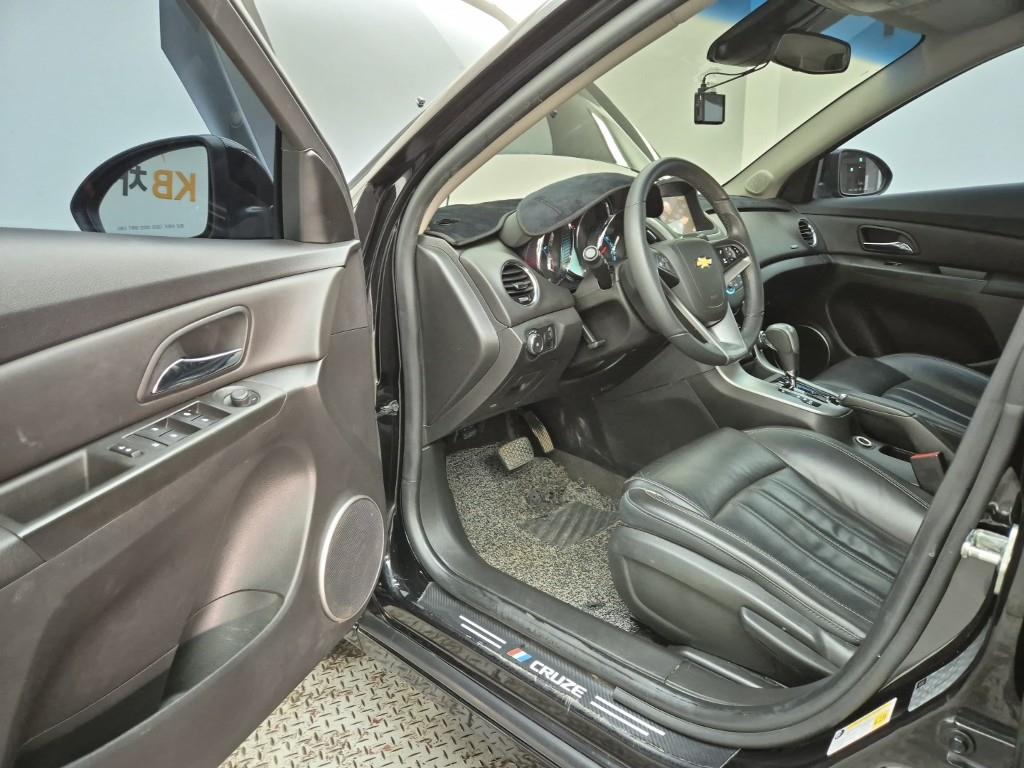 Chevrolet Cruise 2016 Negro - Importación desde Corea - HF Imports Iquique - Foto 18