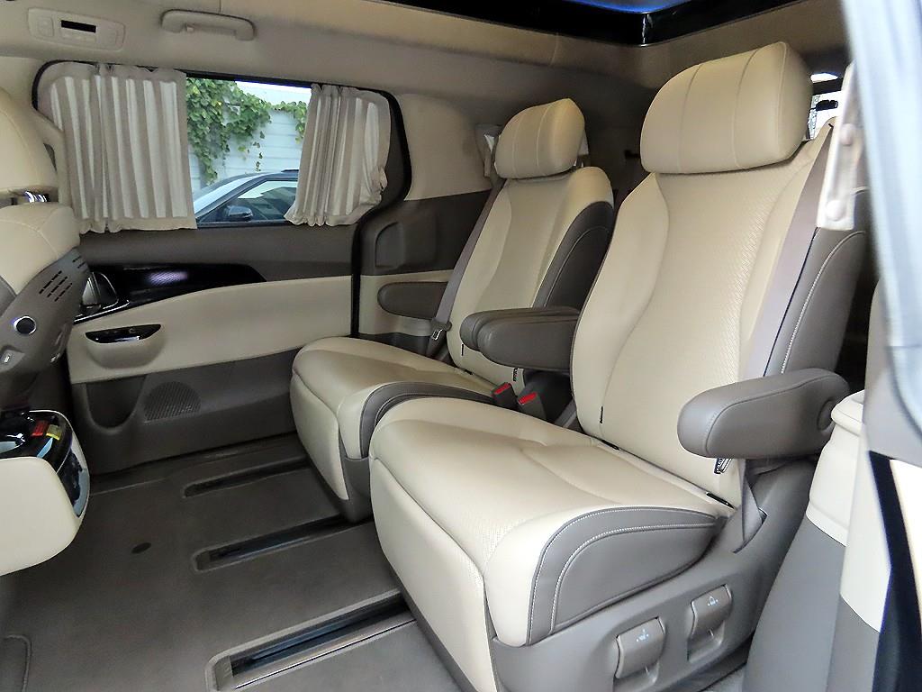 KIA Carnival - Vista 6