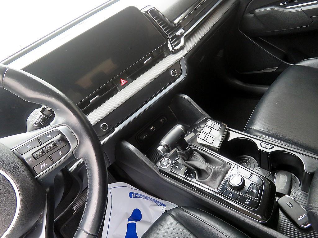 KIA Sportage - Vista 11