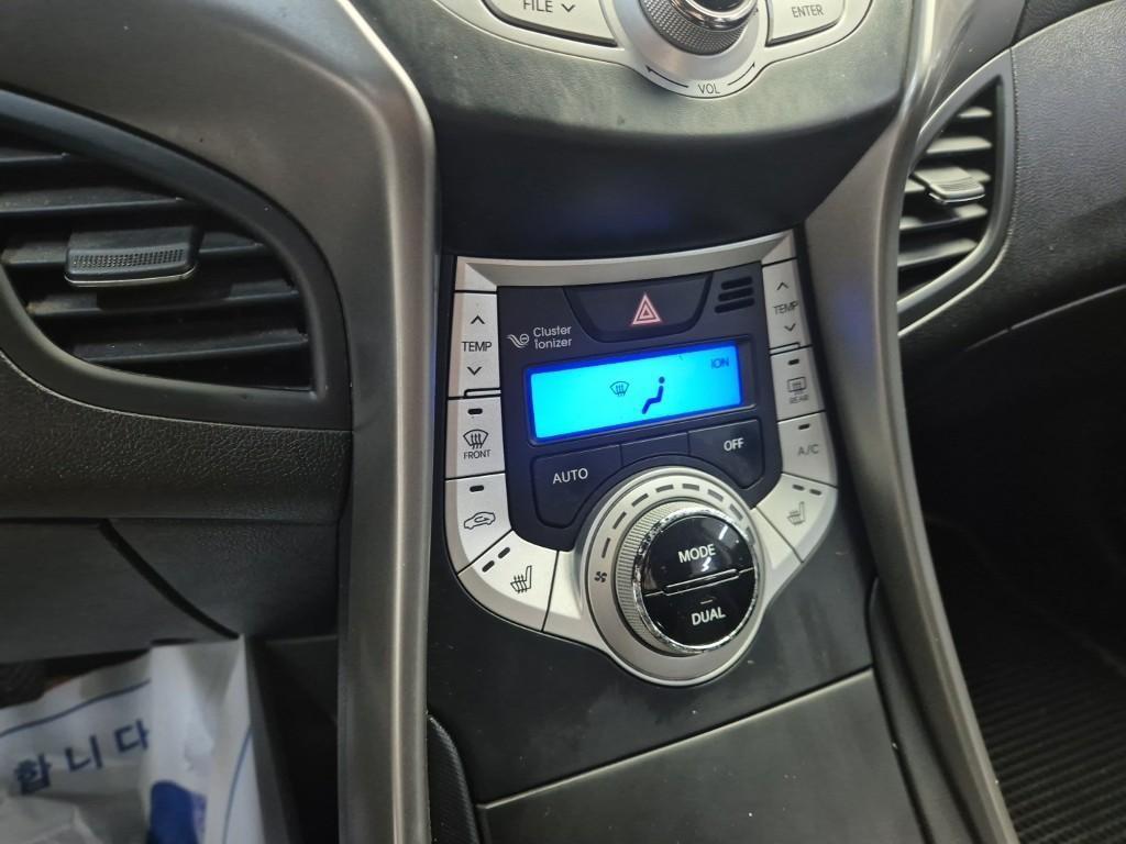 HYUNDAI Avante 2012 Negro - Importación desde Corea - HF Imports Iquique - Foto 14