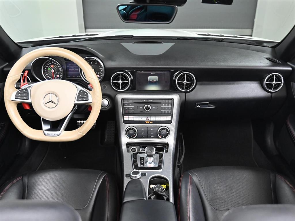 Mercedes Benz SLC Class - Vista 8