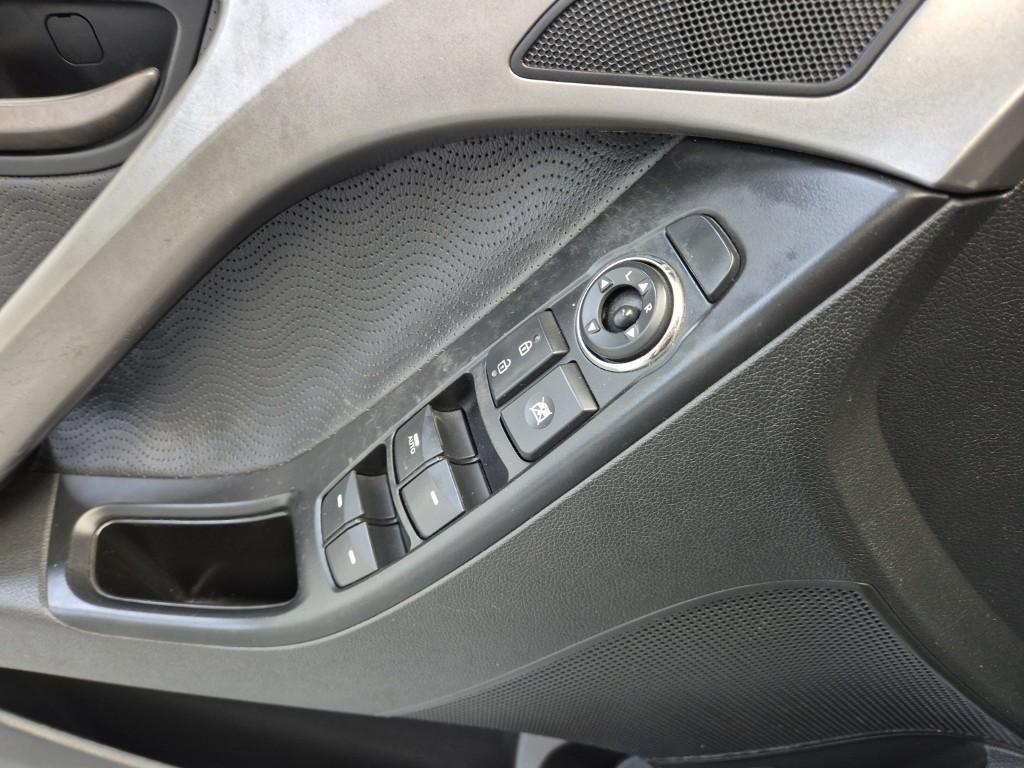 HYUNDAI Avante 2012 Negro - Importación desde Corea - HF Imports Iquique - Foto 17