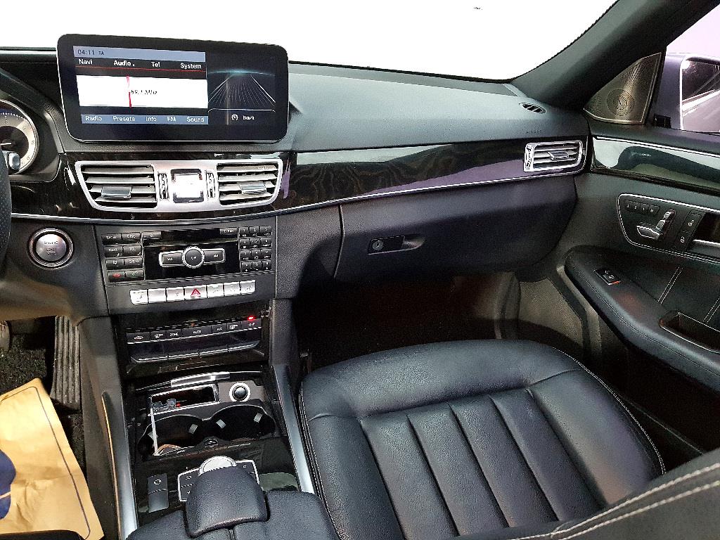 Mercedes Benz E class - Vista 10