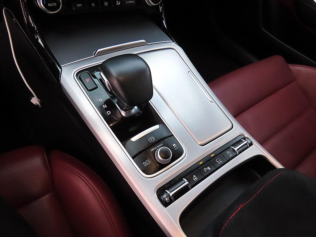 KIA Stinger - Vista 11