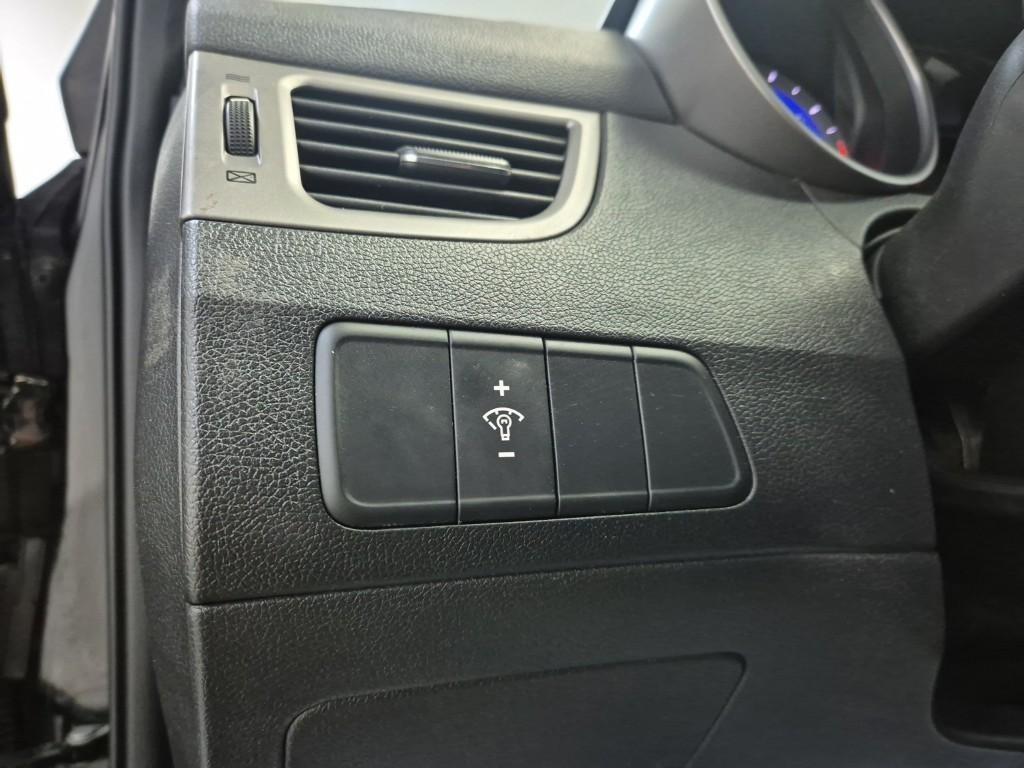 HYUNDAI Avante 2012 Negro - Importación desde Corea - HF Imports Iquique - Foto 16