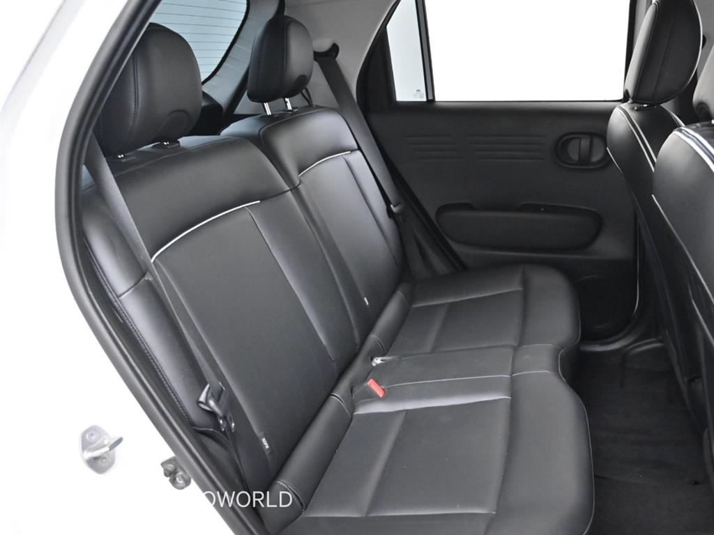 HYUNDAI Casper - Vista 12