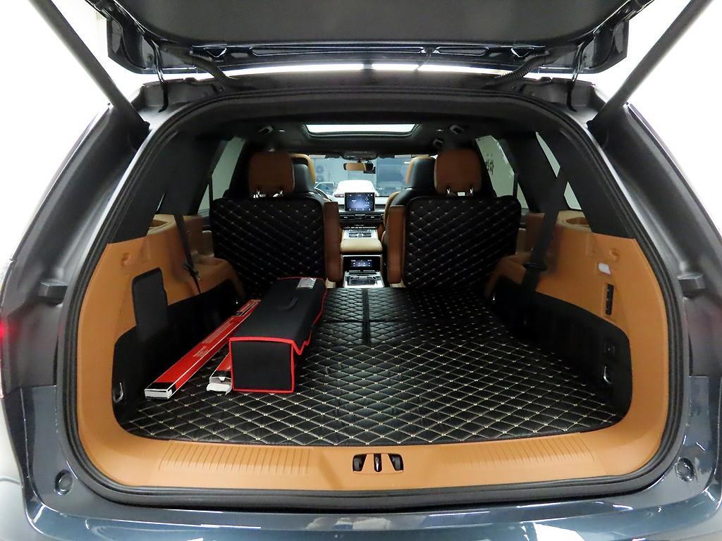 Lincoln Aviator - Vista 5