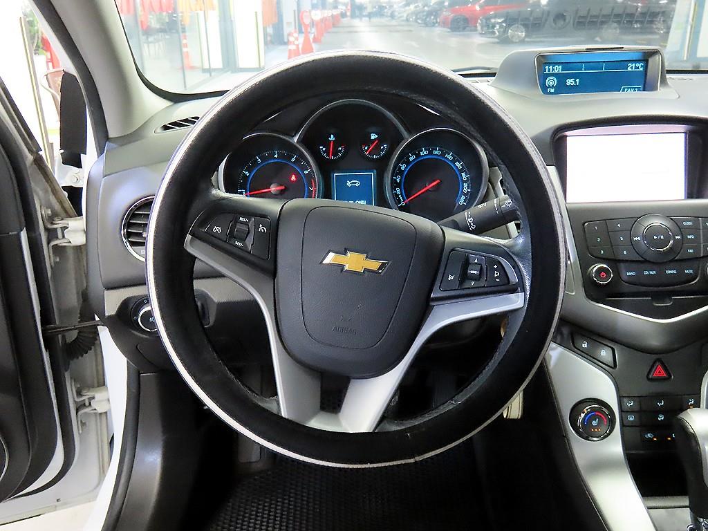 Chevrolet Cruise - Vista 8