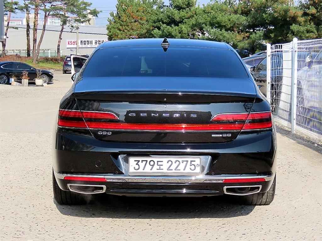 Genesis G90 - Vista 4