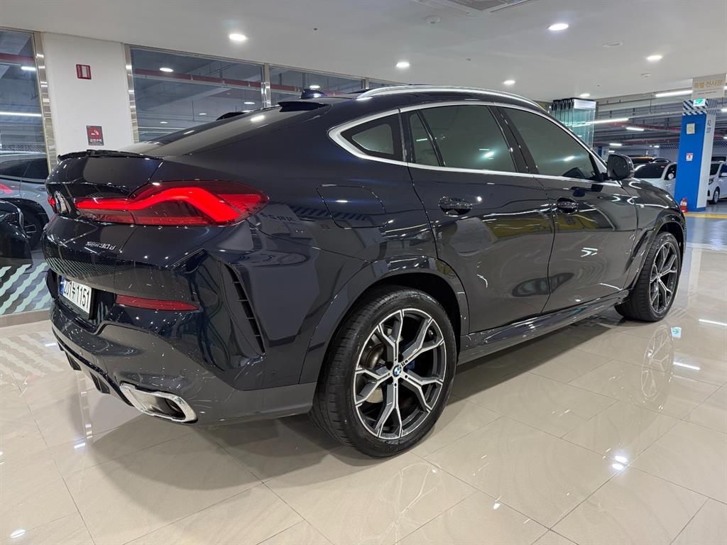 BMW X6 - Vista 4