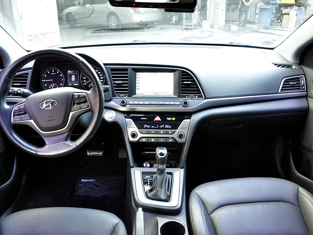 HYUNDAI Avante 2016 Blanco - Importación desde Corea - HF Imports Iquique - Foto 7