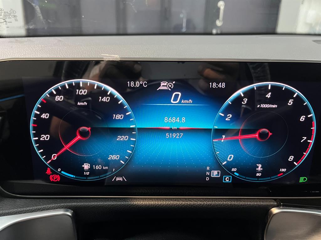 Mercedes Benz GLB Class - Vista 7