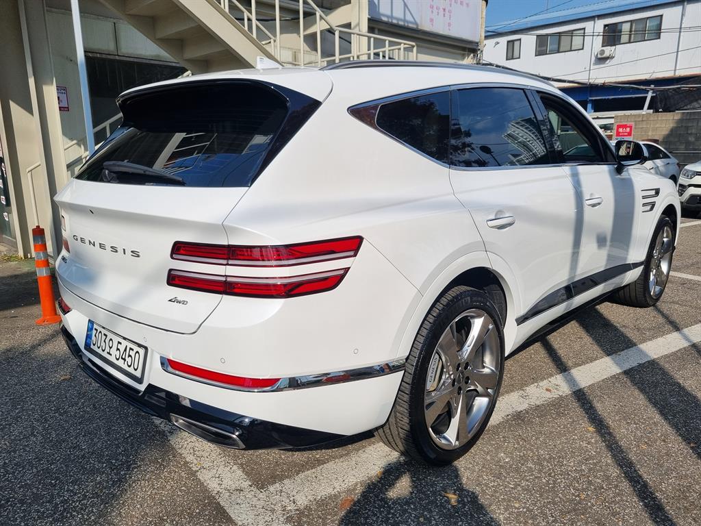 Genesis GV80 - Vista 4