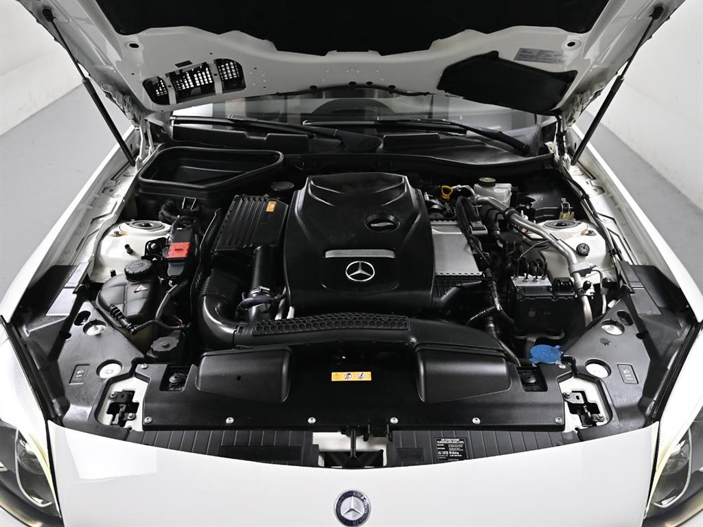 Mercedes Benz SLC Class - Vista 7
